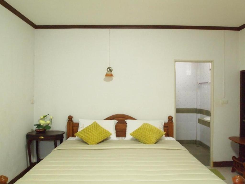 Baan Sala Lung Dam Hotel Бопхут Экстерьер фото