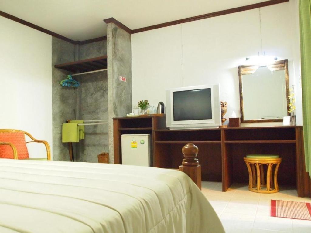 Baan Sala Lung Dam Hotel Бопхут Экстерьер фото