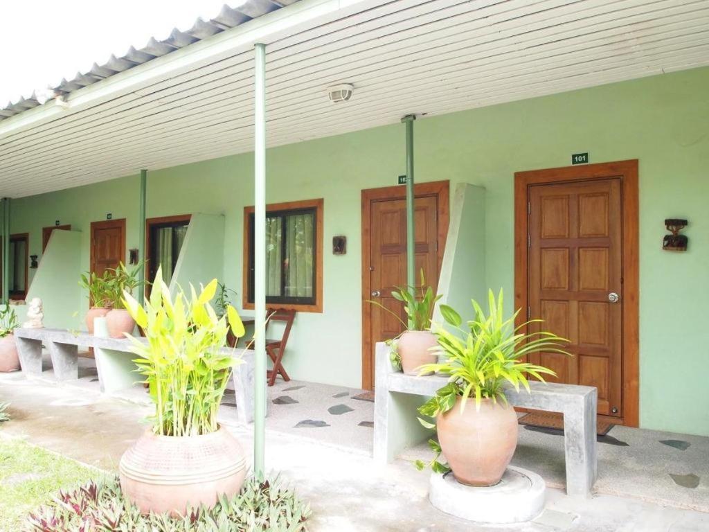 Baan Sala Lung Dam Hotel Бопхут Экстерьер фото