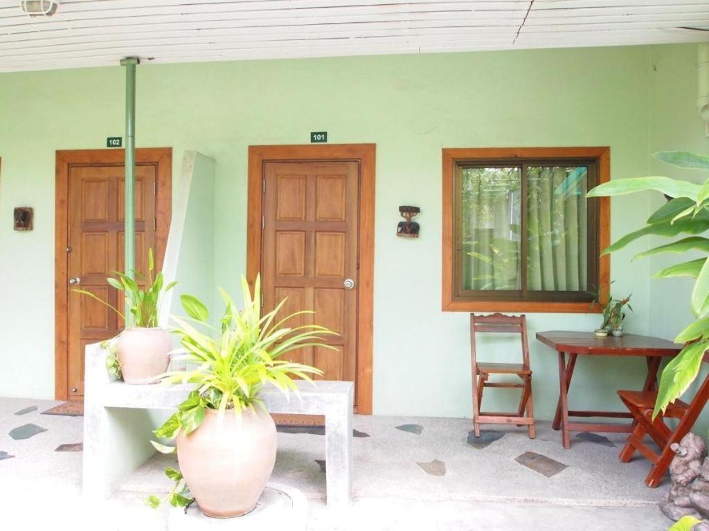 Baan Sala Lung Dam Hotel Бопхут Экстерьер фото